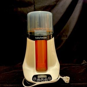Baby Brezza  bottle warmer